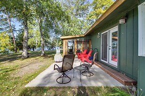 Lakefront Walker Home w/ Boat Dock & Lift!