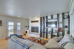 Lakefront Walker Home w/ Boat Dock & Lift!