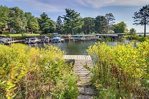 Lakefront Walker Home w/ Boat Dock & Lift!