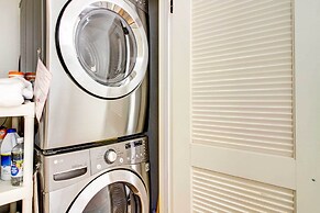 Lakefront Walker Home w/ Boat Dock & Lift!