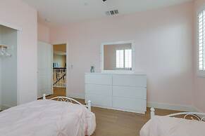 Luxe Roseville Home w/ Pool & Hot Tub!