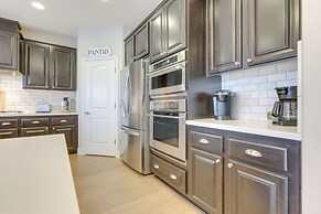 Luxe Roseville Home w/ Pool & Hot Tub!