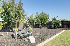 Luxe Roseville Home w/ Pool & Hot Tub!