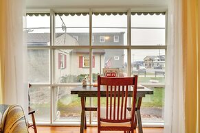 Historic Bemus Point Studio w/ Porch: Walk to Lake