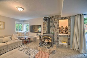 Lovely Snohomish Studio Near Boating & Hiking