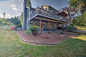 Lovely Snohomish Studio Near Boating & Hiking