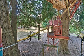 Lovely Snohomish Studio Near Boating & Hiking