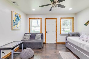 Lakefront Daingerfield Retreat w/ Shared Dock!