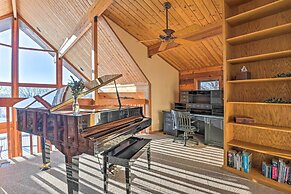 Lodge w/ Indoor Pool, Along Devil's Lake Park
