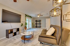 Lovely Little Rock Home w/ Fire Pit & Yard!