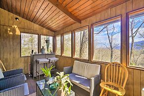 Gatlinburg Mountain-view Cabin: 5 Mi to Downtown