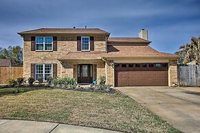 Houston Home With Private Outdoor Pool!