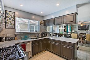 Houston Home With Private Outdoor Pool!