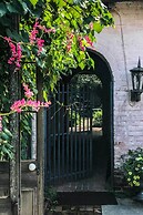 Historic Baton Rouge Vacation Rental: 6 Mi to Lsu!