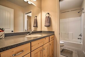 Kanab Condo w/ Pool & Patio, 30 Mi to Zion NP