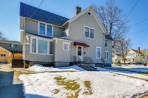 Lake Michigan Vacation Rental: 1 Block to Marina!