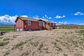 Mtn Gem w/ Breathtaking Scenery: 7 Mi to Dtwn