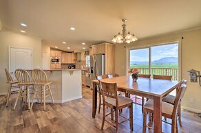 Mtn Gem w/ Breathtaking Scenery: 7 Mi to Dtwn