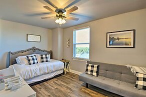 Granbury Home w/ Hot Tub & Furnished Patio!