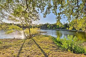 Granbury Home w/ Hot Tub & Furnished Patio!