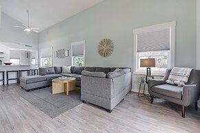 Oak Island Home w/ Pool: Walk to Long Beach!