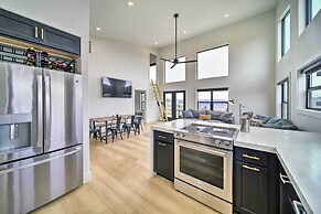 Modern Davenport Home w/ Water View & Grill!