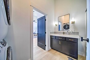 Modern Davenport Home w/ Water View & Grill!