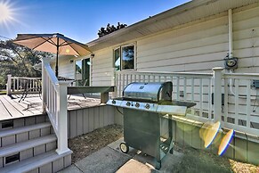 Lake Huron House w/ Grill + Beach Access!
