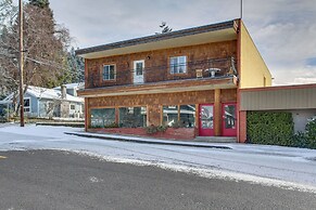 Oregon Getaway by Willamette National Forest!