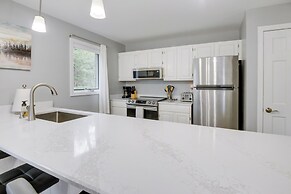 Newfound Lake Vacation Rental w/ Deck & Lake View