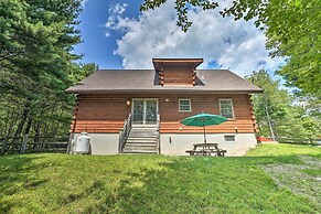 Palmerton Cabin w/ Game Room ~ 5 Mi to Blue Mtn
