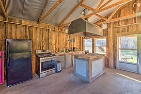 Quaint 'lakeside' Cabin w/ Pond & Fire Pit!