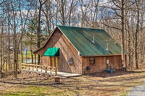 Quaint 'lakeside' Cabin w/ Pond & Fire Pit!
