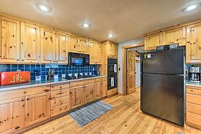 Serene Driggs Cabin ~ 10 Mi to Grand Targhee!