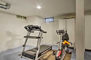 Rochester House w/ Yard - 5 Minutes to Mayo Clinic