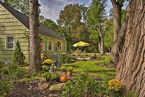 Pittsford Trolley Home - Near Erie Canal!