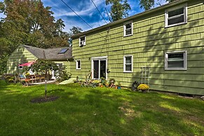 Pittsford Trolley Home - Near Erie Canal!