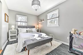 Pittsford Trolley Home - Near Erie Canal!