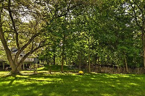 Pittsford Trolley Home - Near Erie Canal!