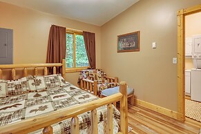 Secluded Farwell Cabin w/ Fire Pit & Gas Grill!