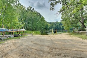 Secluded Farwell Cabin w/ Fire Pit & Gas Grill!