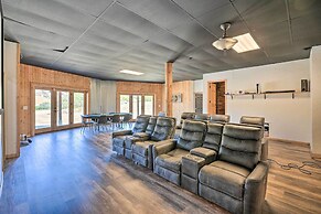 Theater + Scenic Views: Valley Springs Cabin!