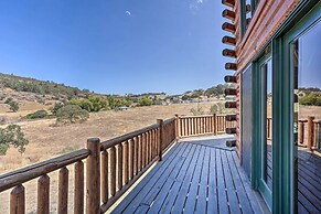 Theater + Scenic Views: Valley Springs Cabin!