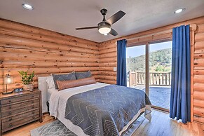 Theater + Scenic Views: Valley Springs Cabin!