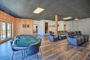 Theater + Scenic Views: Valley Springs Cabin!