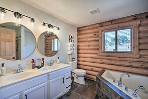Theater + Scenic Views: Valley Springs Cabin!