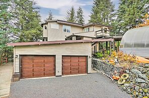 Serene Seldovia Cabin w/ Deck, Grill & Views!