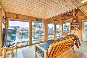 Serene Seldovia Cabin w/ Deck, Grill & Views!
