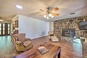 Stunning Rogers Villa w/ Pond ~ 7 Mi to Lake