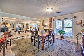 Stunning Rogers Villa w/ Pond ~ 7 Mi to Lake